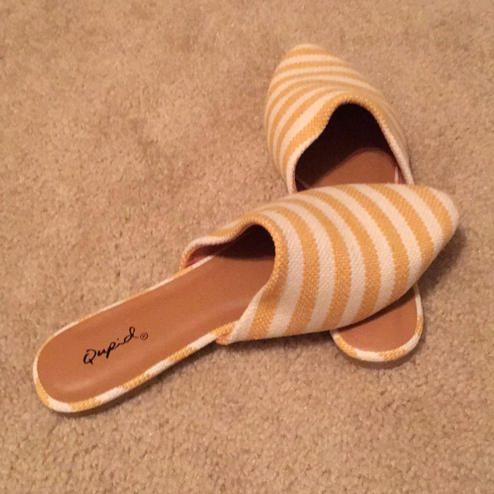 Yellow and beige slip on Mules